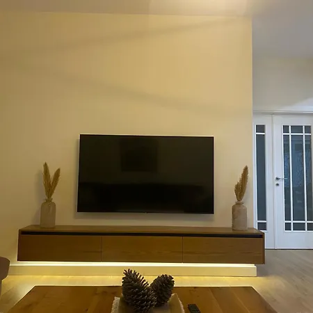 35 Apartman Tirana