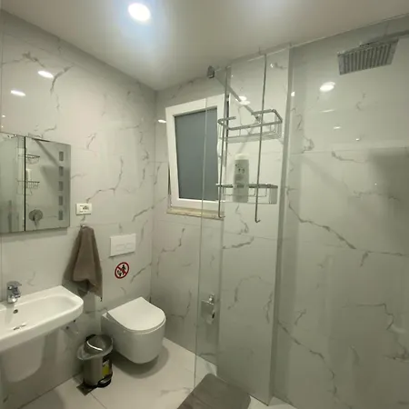 Apartman 35 Tirana